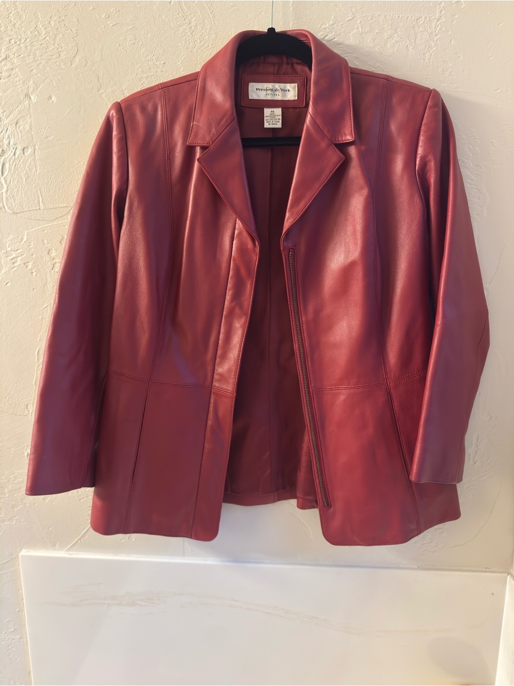 Vintage - Preston & York Petite Women's Burgundy Short Leather Jacket - PS